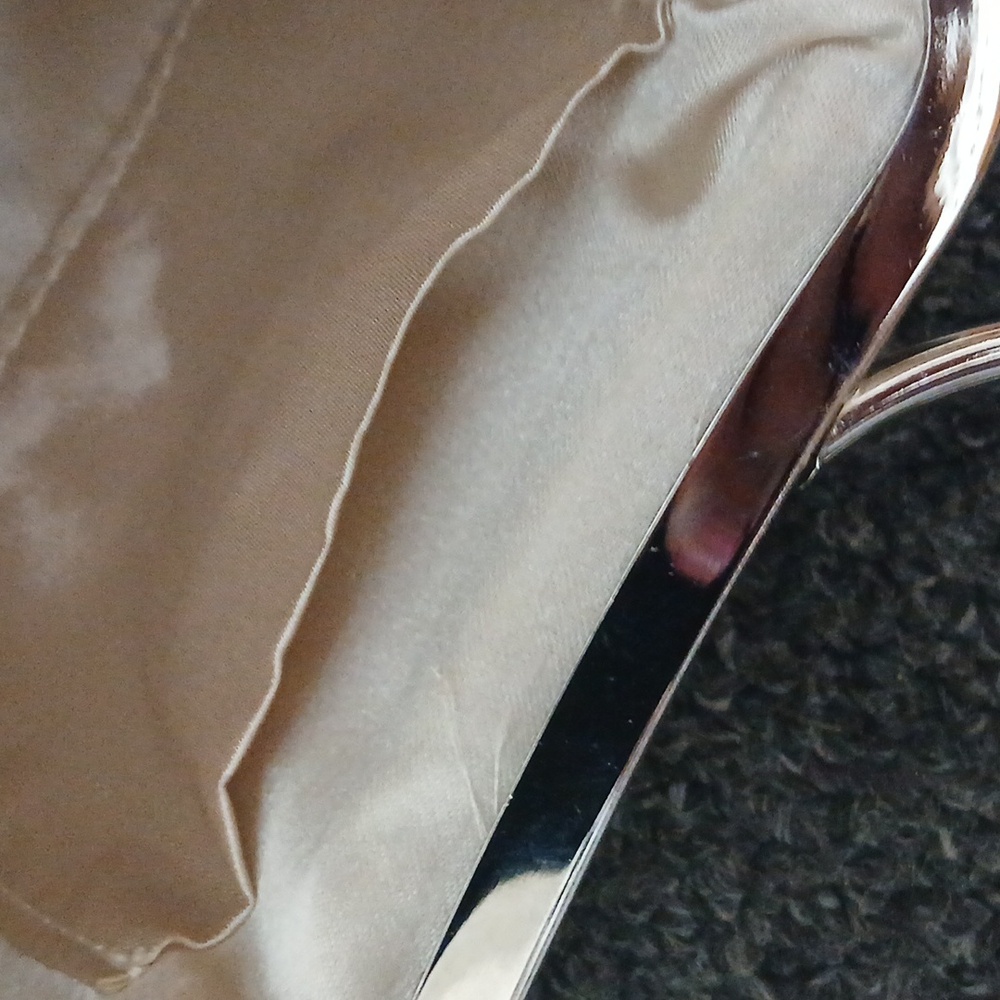 Elegant White Satin Evening Bag - Picture 5 of 9